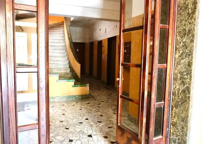 Brand New Entire In Trastevere